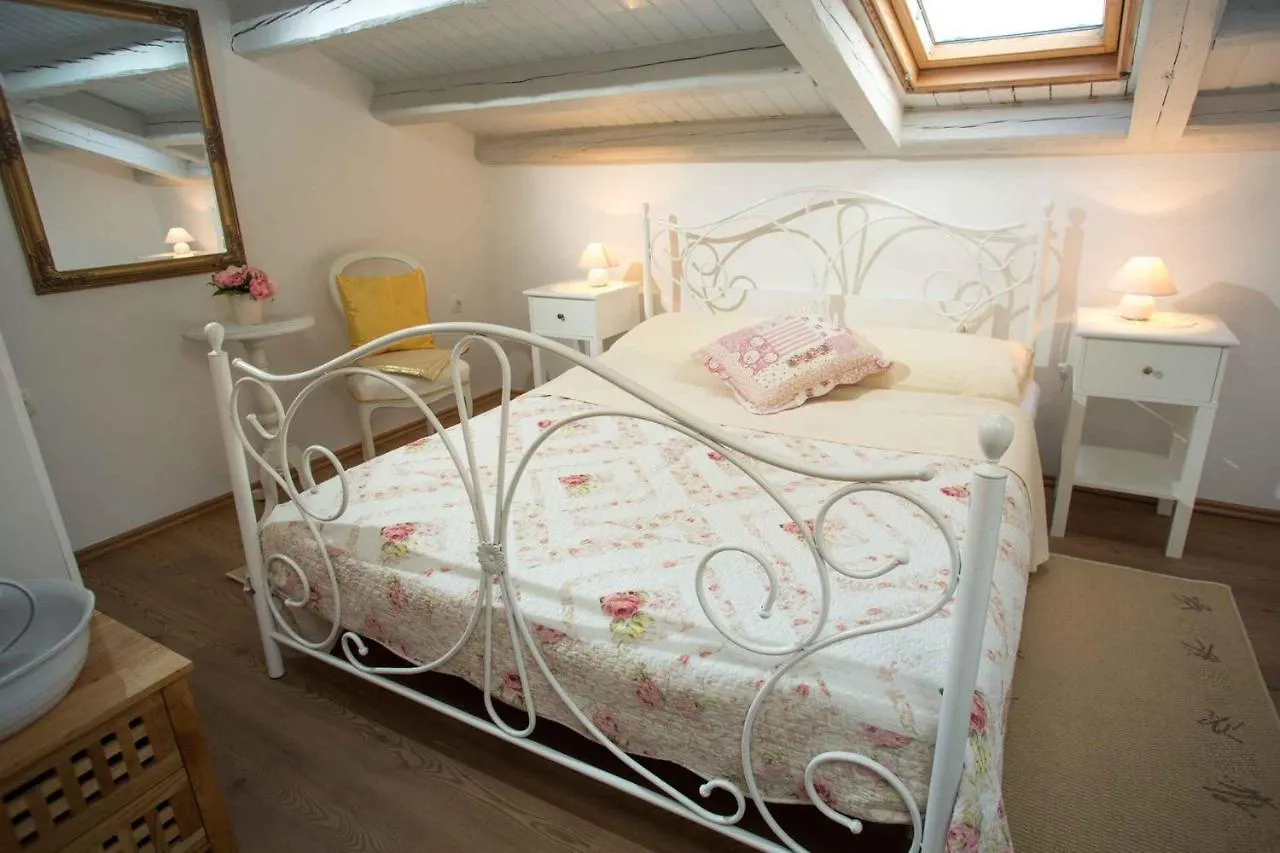 Apartment In Rovinj/Istrien 11735